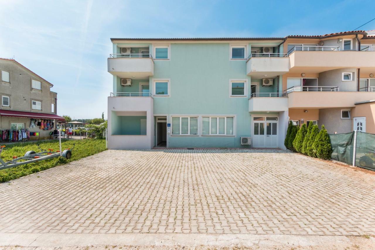 Apartments Riva Медулин Екстер'єр фото