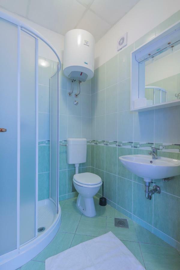 Apartments Riva Медулин Екстер'єр фото
