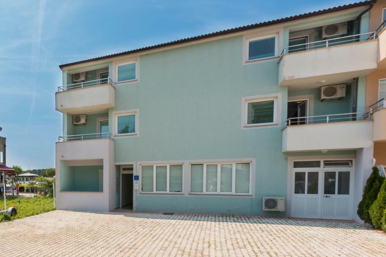 Apartments Riva Медулин Екстер'єр фото