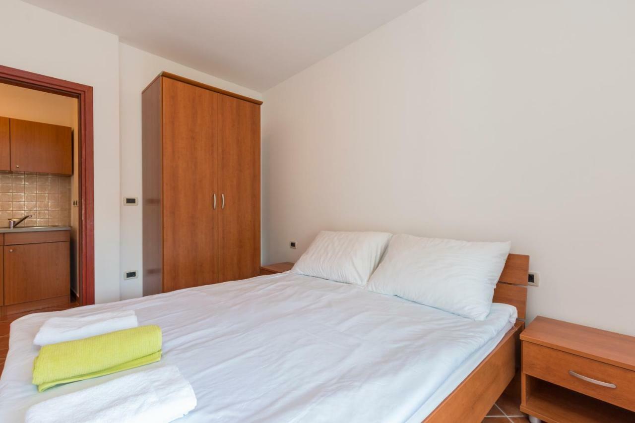 Apartments Riva Медулин Екстер'єр фото
