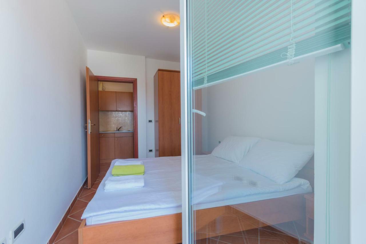 Apartments Riva Медулин Екстер'єр фото