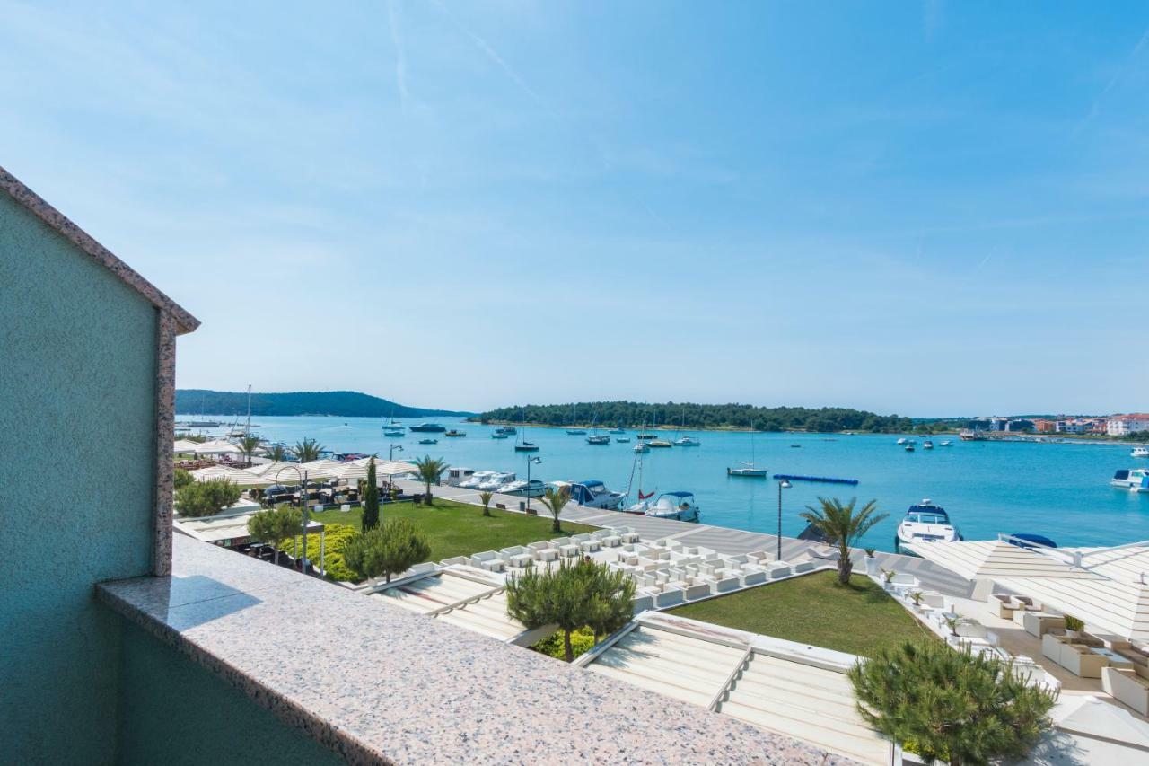 Apartments Riva Медулин Екстер'єр фото